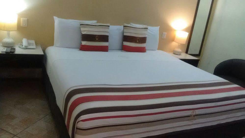 Madero Suites كواتزاكوالكوس المظهر الخارجي الصورة