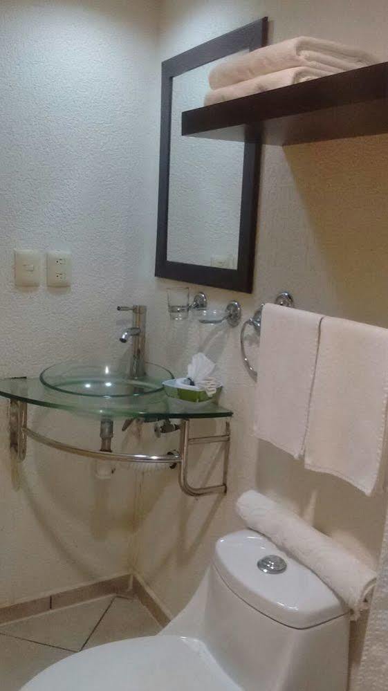 Madero Suites كواتزاكوالكوس المظهر الخارجي الصورة