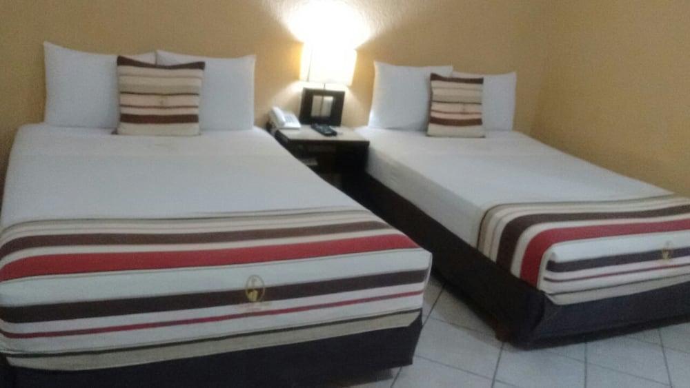 Madero Suites كواتزاكوالكوس المظهر الخارجي الصورة